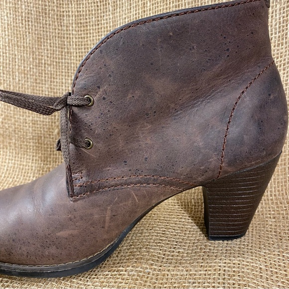 Clarks ankle boots lace up leather booties heels brown distressed women 8.5 B - Picture 12 of 14